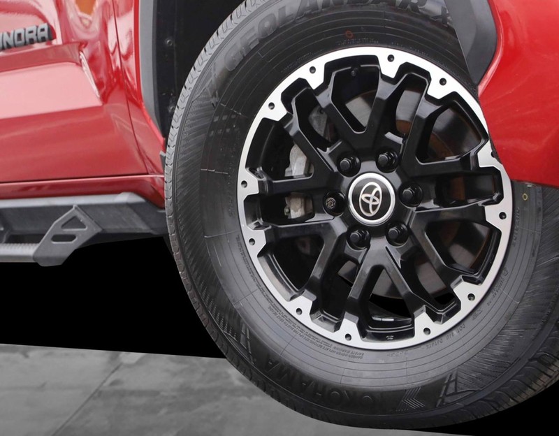 Toyota Tundra 4WD Vehicle Image 03