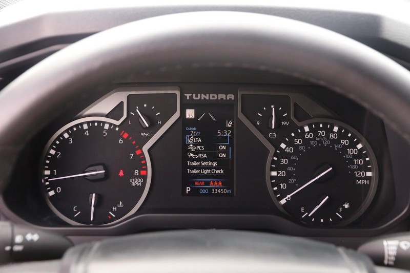 Toyota Tundra 4WD Vehicle Image 13