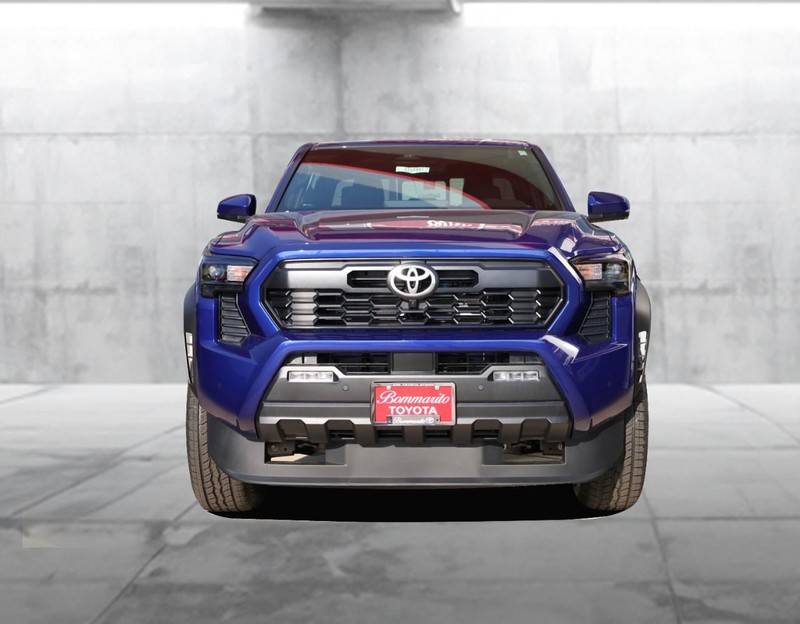 Toyota Tacoma 4WD Vehicle Image 04