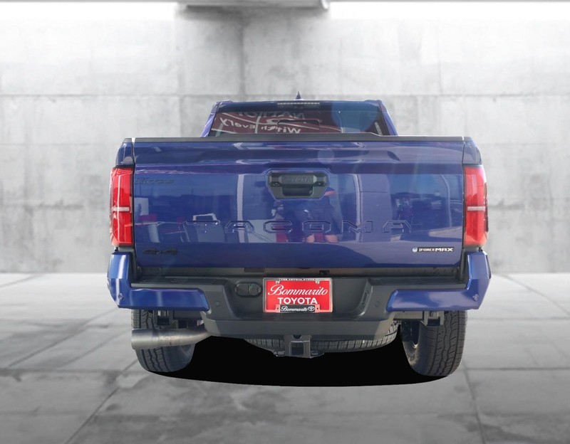 Toyota Tacoma 4WD Vehicle Image 06