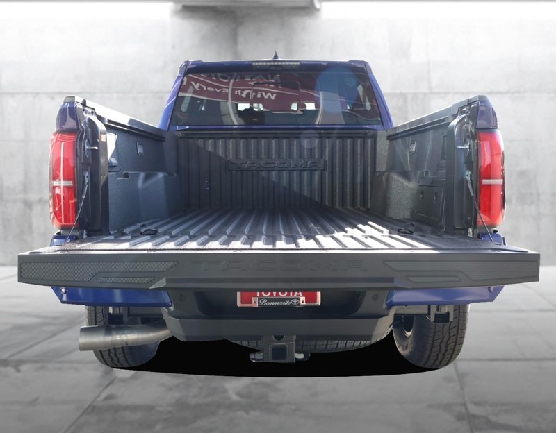 Toyota Tacoma 4WD Vehicle Image 07