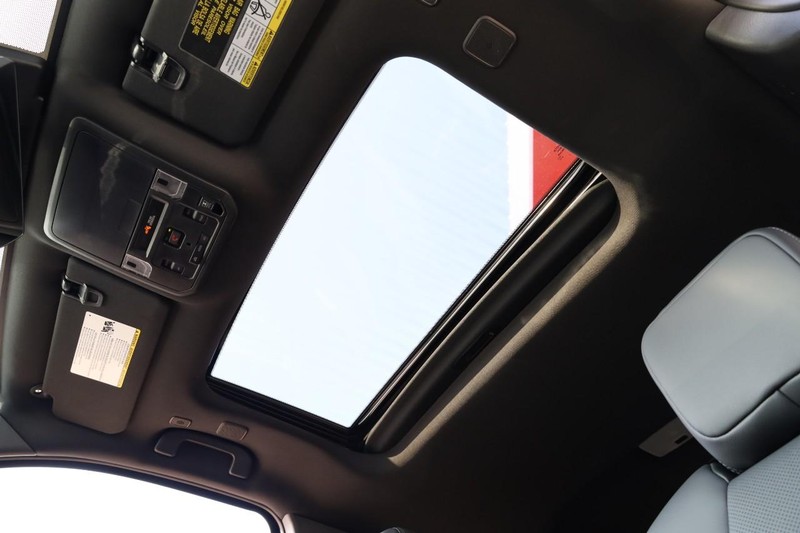 Toyota Tacoma 4WD Vehicle Image 09