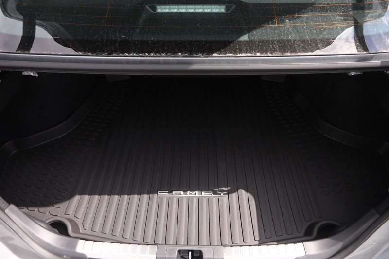 Toyota Camry Vehicle Image 07