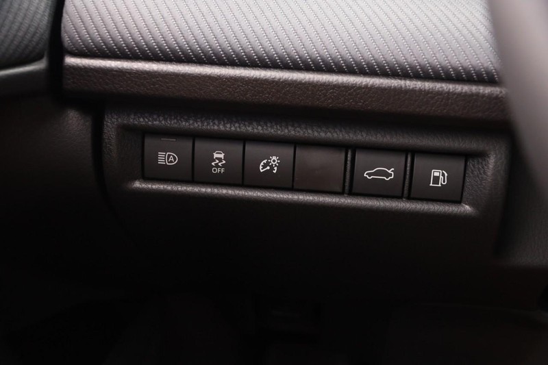 Toyota Camry Vehicle Image 19