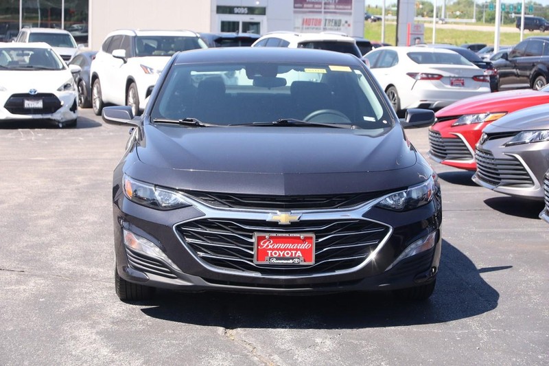 Chevrolet Malibu Vehicle Image 04