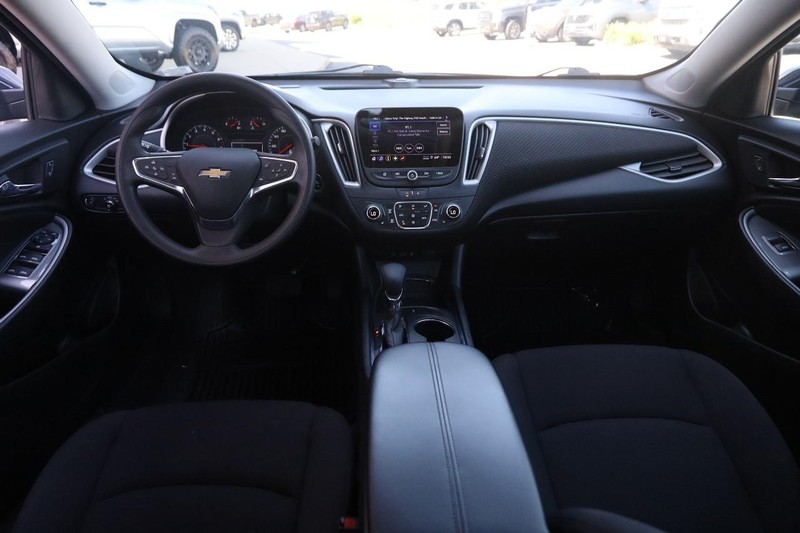 Chevrolet Malibu Vehicle Image 19