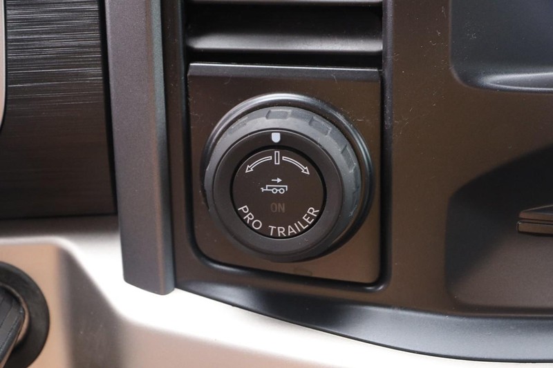 Ford F-150 Vehicle Image 13