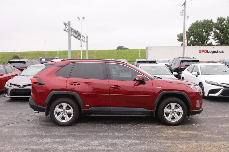 Toyota RAV4 Vehicle Image 05
