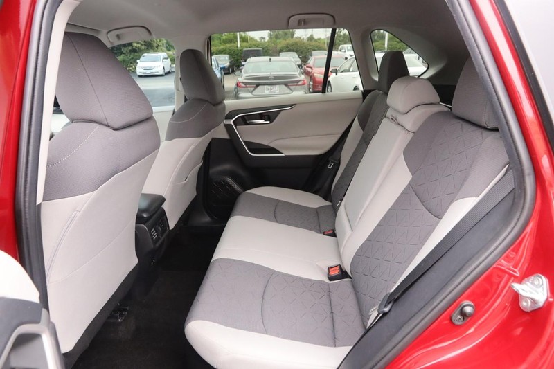 Toyota RAV4 Vehicle Image 08