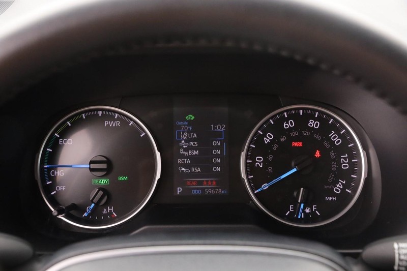 Toyota RAV4 Vehicle Image 13