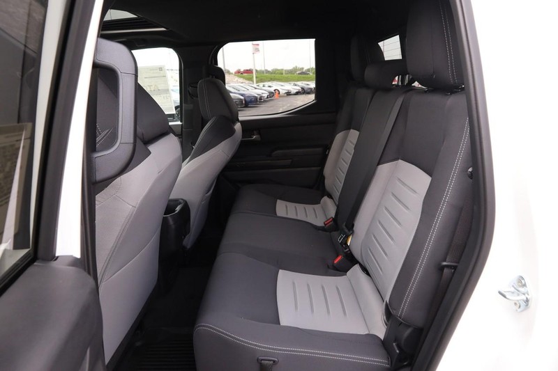 Toyota Tacoma 4WD Vehicle Image 10