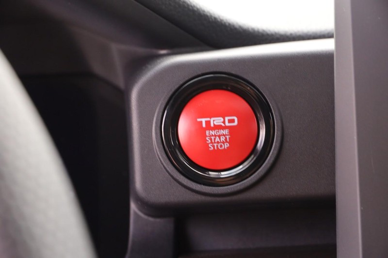 Toyota Tacoma 4WD Vehicle Image 15