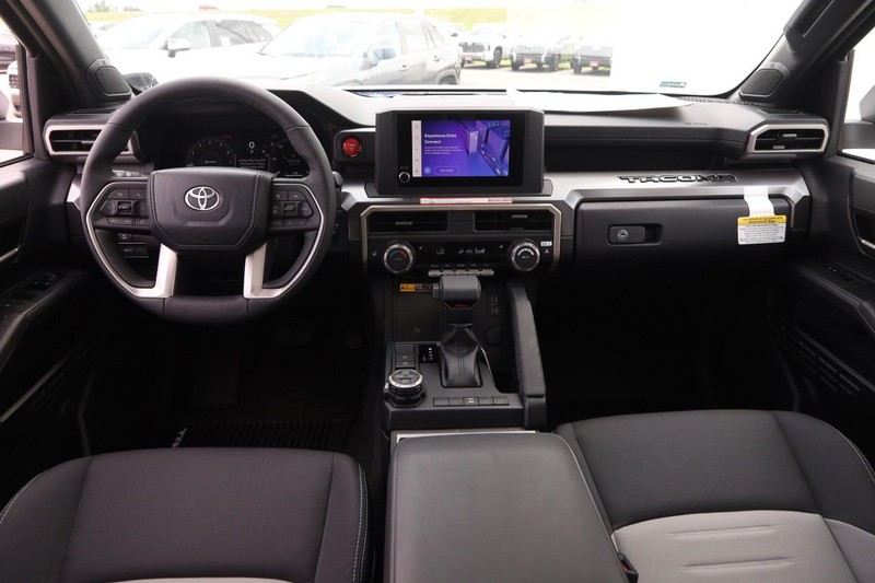 Toyota Tacoma 4WD Vehicle Image 21