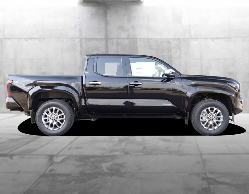 Toyota Tacoma 4WD Vehicle Image 05