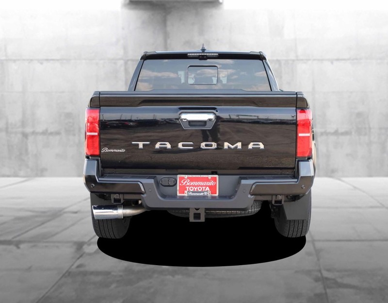 Toyota Tacoma 4WD Vehicle Image 06