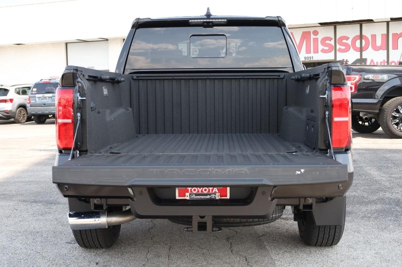 Toyota Tacoma 4WD Vehicle Image 07