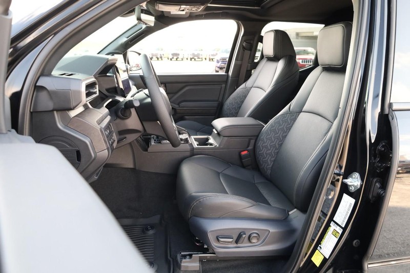 Toyota Tacoma 4WD Vehicle Image 08