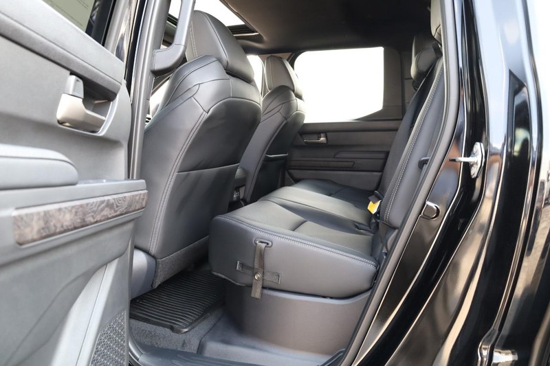 Toyota Tacoma 4WD Vehicle Image 21