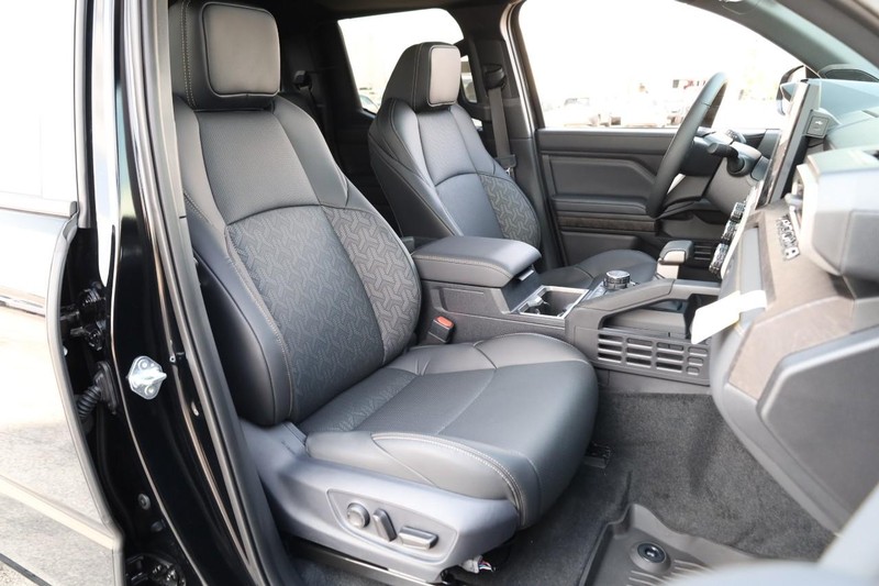 Toyota Tacoma 4WD Vehicle Image 25