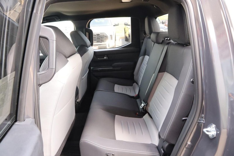 Toyota Tacoma 4WD Vehicle Image 09