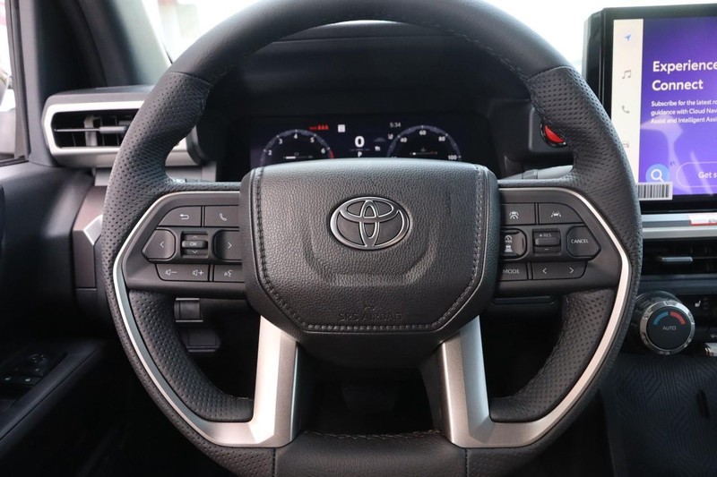 Toyota Tacoma 4WD Vehicle Image 10