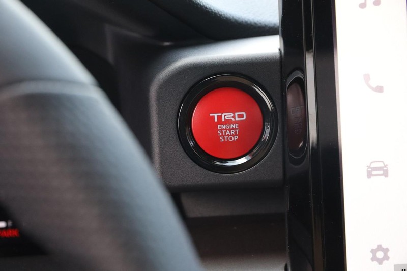 Toyota Tacoma 4WD Vehicle Image 14