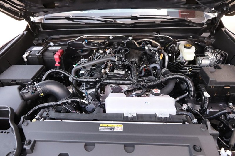 Toyota Tacoma 4WD Vehicle Full-screen Gallery Image 27