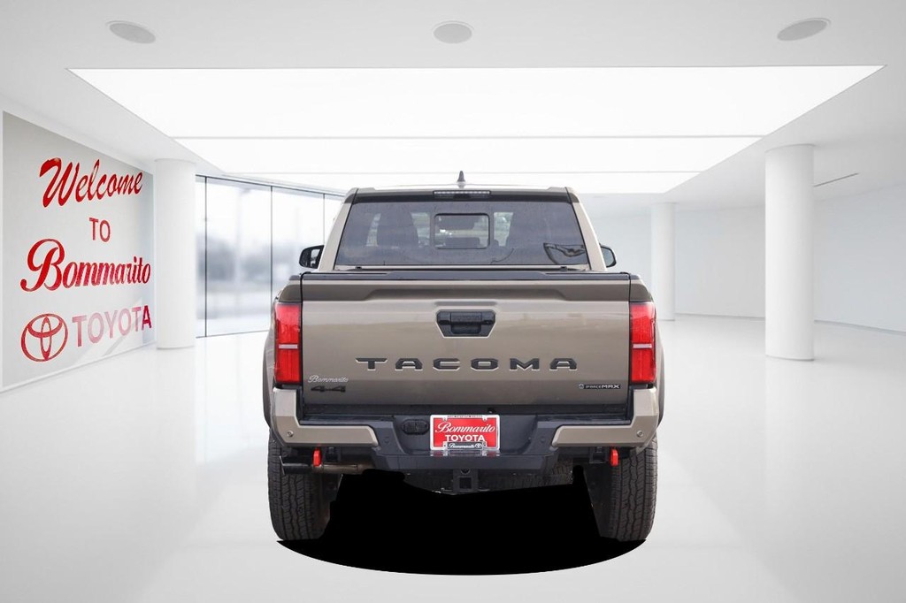Toyota Tacoma 4WD Vehicle Full-screen Gallery Image 6