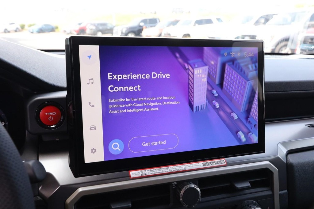 Toyota Tacoma 4WD Vehicle Full-screen Gallery Image 16