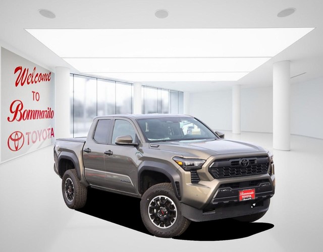 Toyota Tacoma 4WD Vehicle Image 02