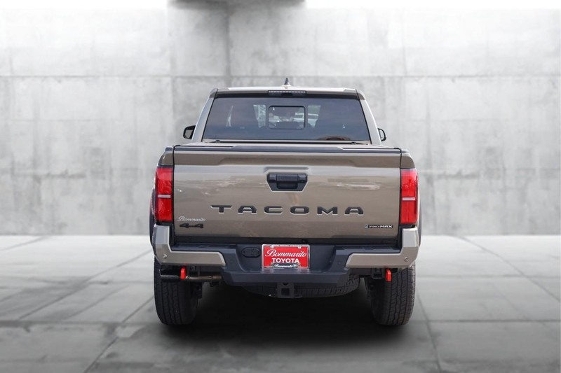 Toyota Tacoma 4WD Vehicle Image 06