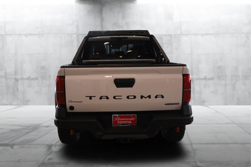 Toyota Tacoma 4WD Vehicle Image 07