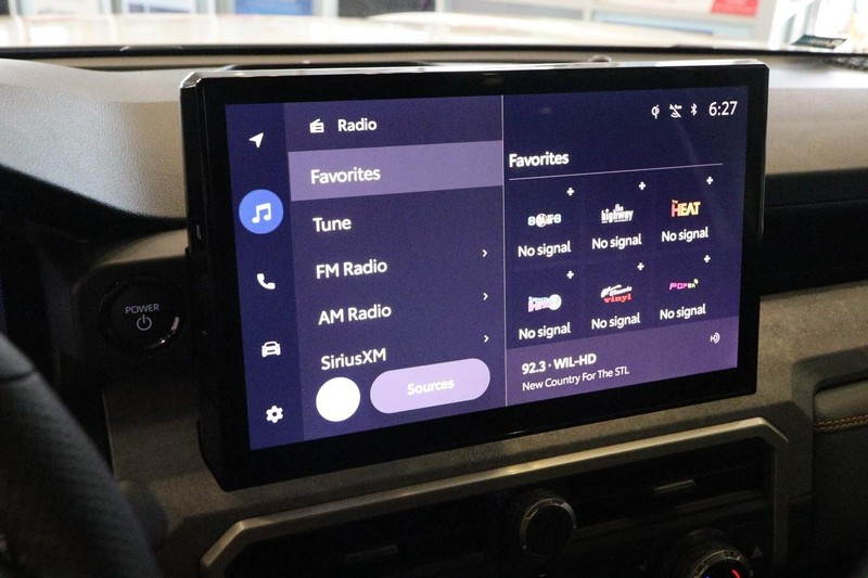 Toyota Tacoma 4WD Vehicle Image 16