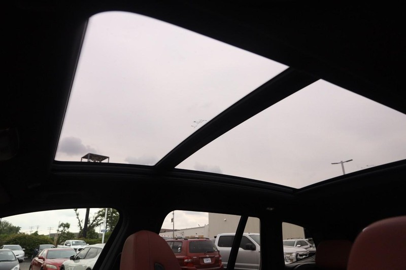BMW X3 Vehicle Image 09