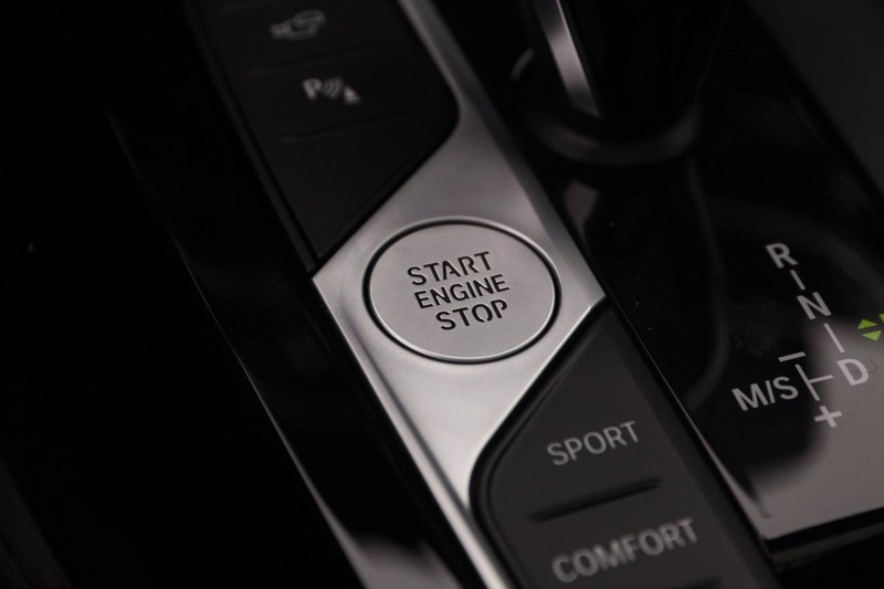 BMW X3 Vehicle Image 16
