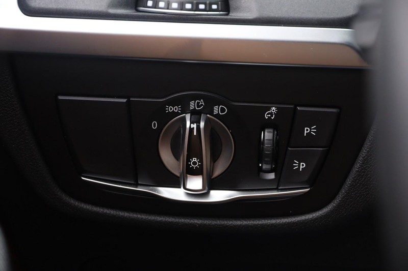 BMW X3 Vehicle Image 23