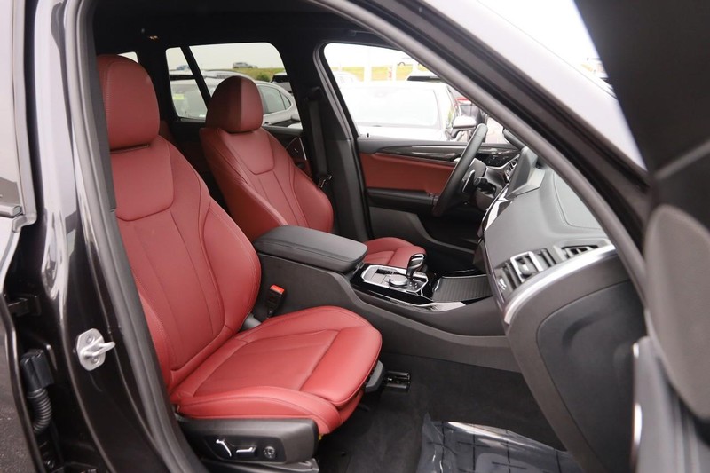 BMW X3 Vehicle Image 29