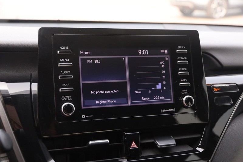 Toyota Camry Vehicle Image 14