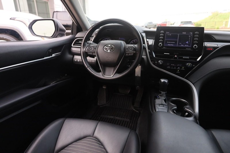 Toyota Camry Vehicle Image 20