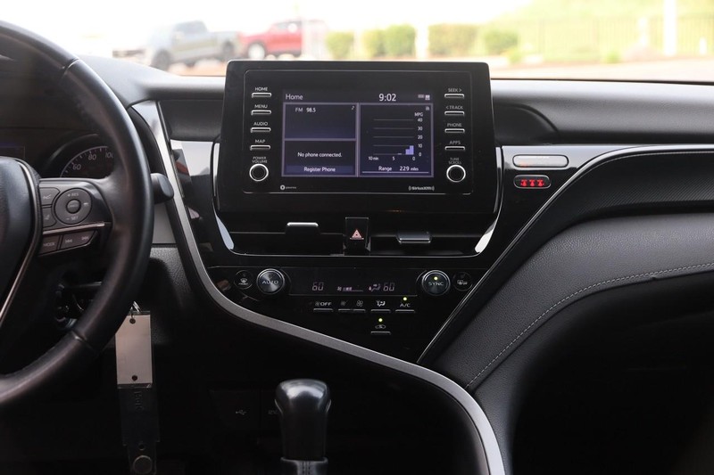 Toyota Camry Vehicle Image 22