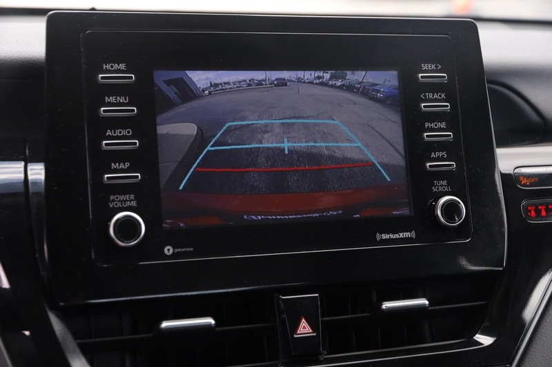Toyota Camry Vehicle Image 16