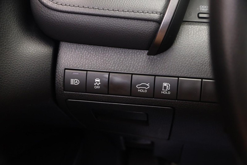 Toyota Camry Vehicle Image 19