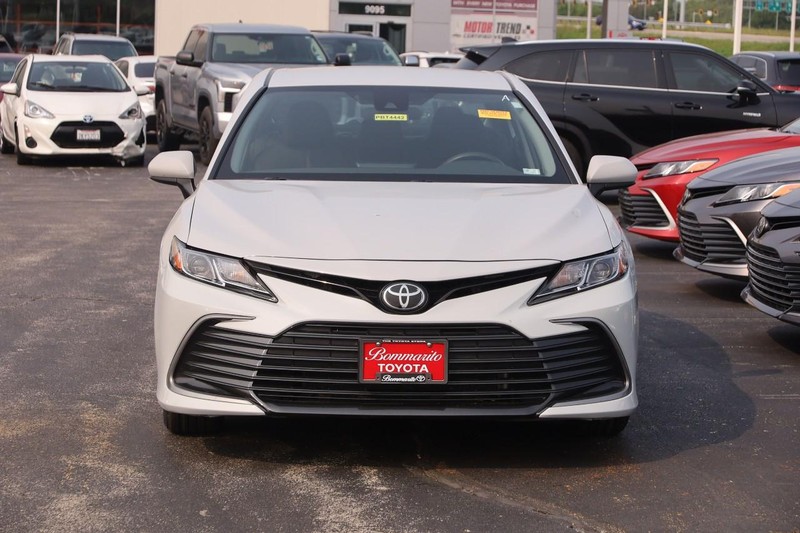 Toyota Camry Vehicle Image 07