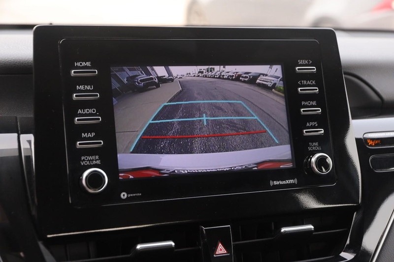 Toyota Camry Vehicle Image 18