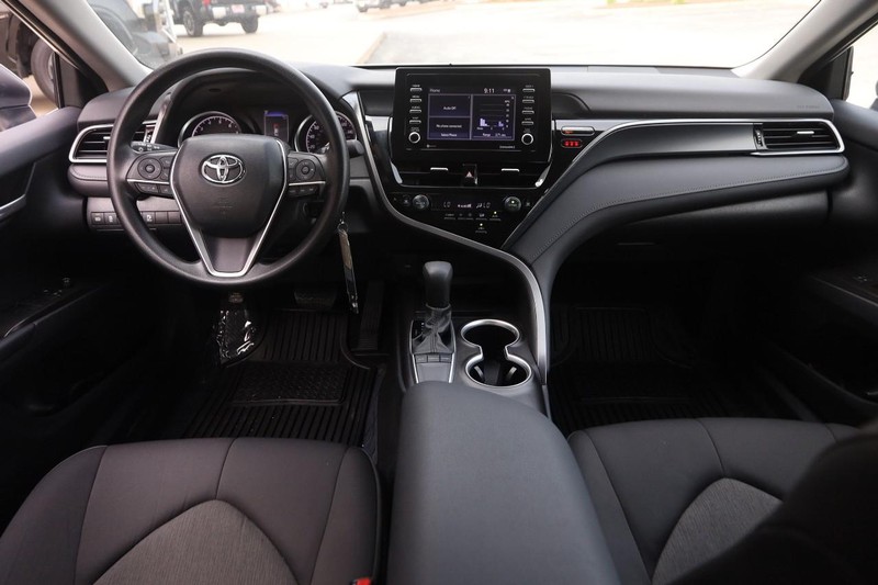 Toyota Camry Vehicle Image 22
