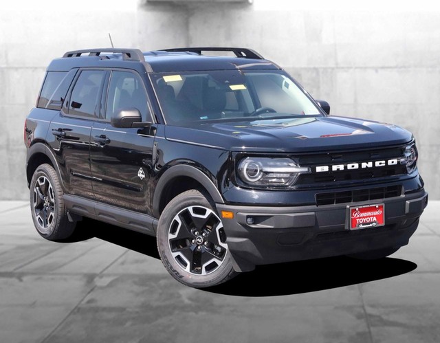 Used 2023 Ford Bronco Sport Outer Banks with VIN 3FMCR9C65PRD42329 for sale in Hazelwood, MO