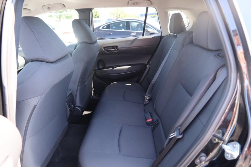 Toyota Corolla Cross Vehicle Image 09