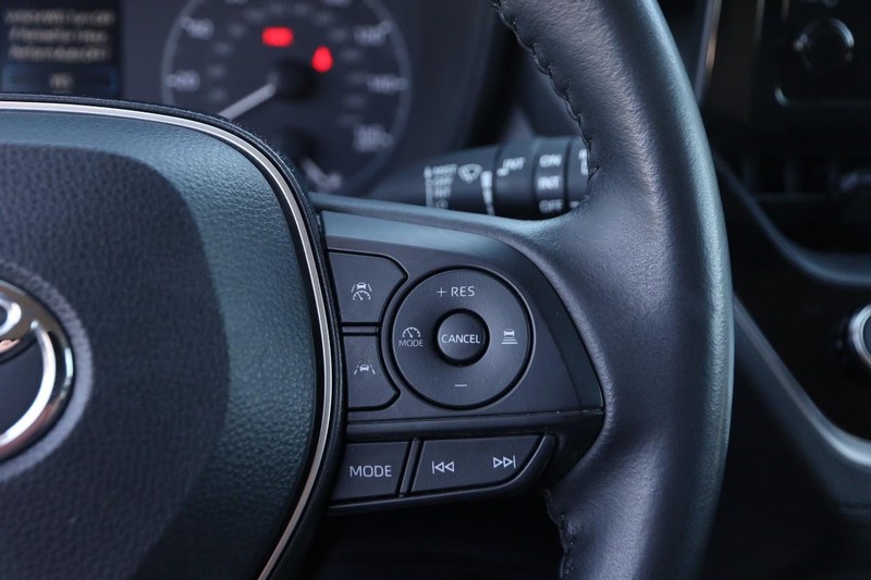 Toyota Corolla Cross Vehicle Image 12