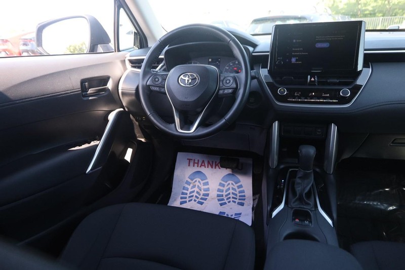 Toyota Corolla Cross Vehicle Image 20