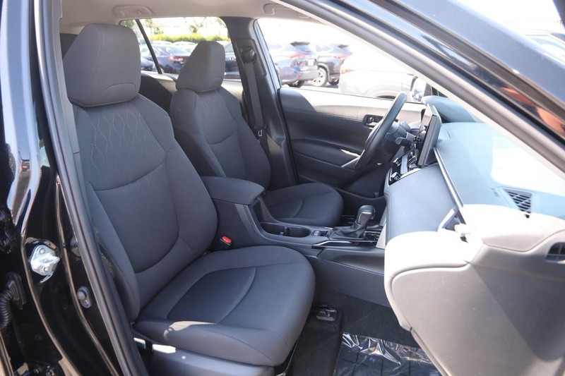Toyota Corolla Cross Vehicle Image 24